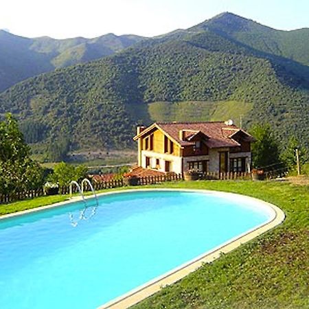 Posada El Bosque Mieses ภายนอก รูปภาพ