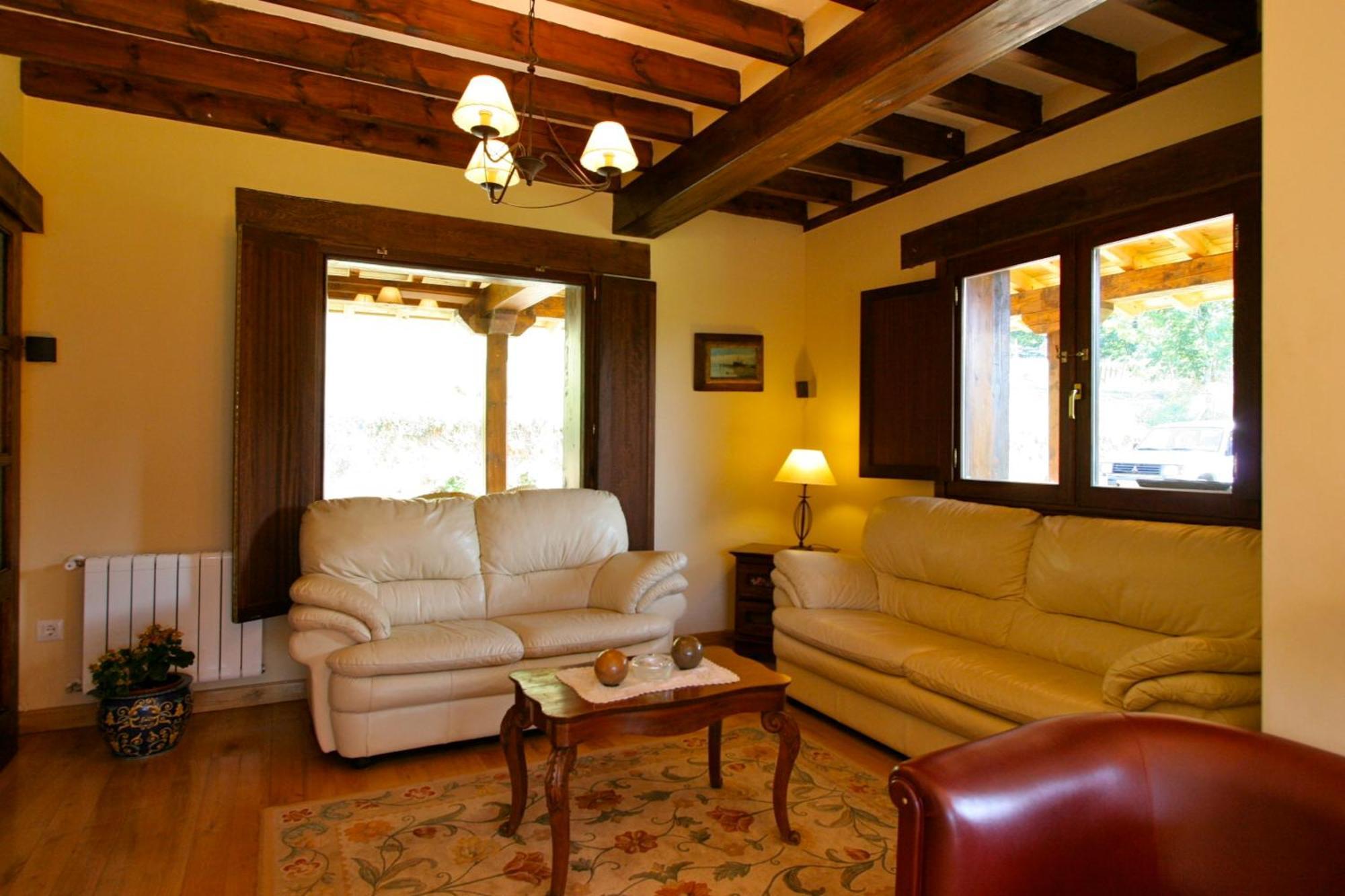 Posada El Bosque Mieses ภายนอก รูปภาพ