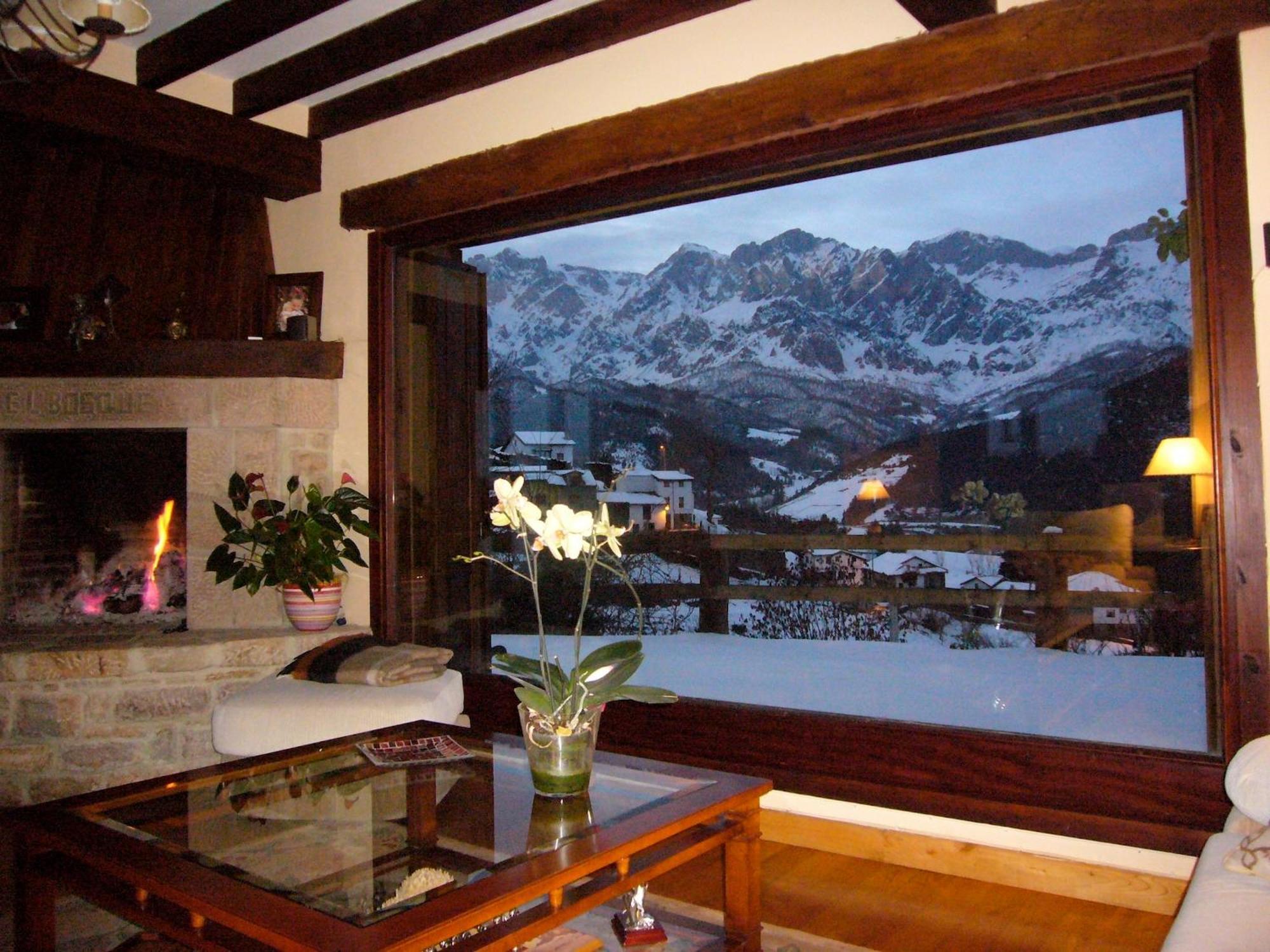 Posada El Bosque Mieses ภายนอก รูปภาพ